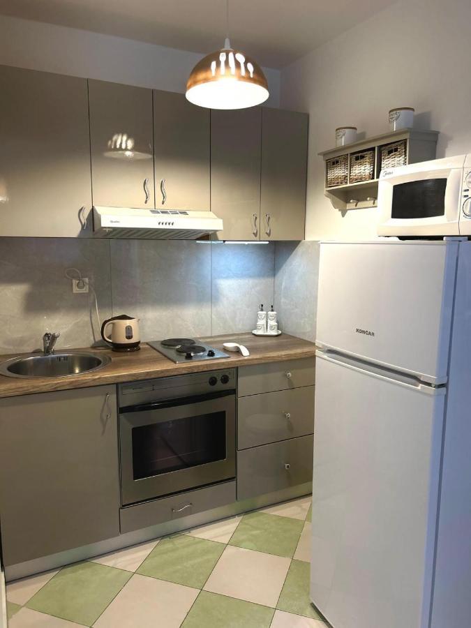 Apartments Villa Mira คาชเตลา ภายนอก รูปภาพ